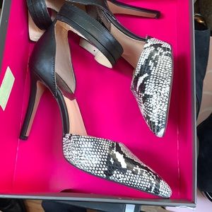 Black and whir hells